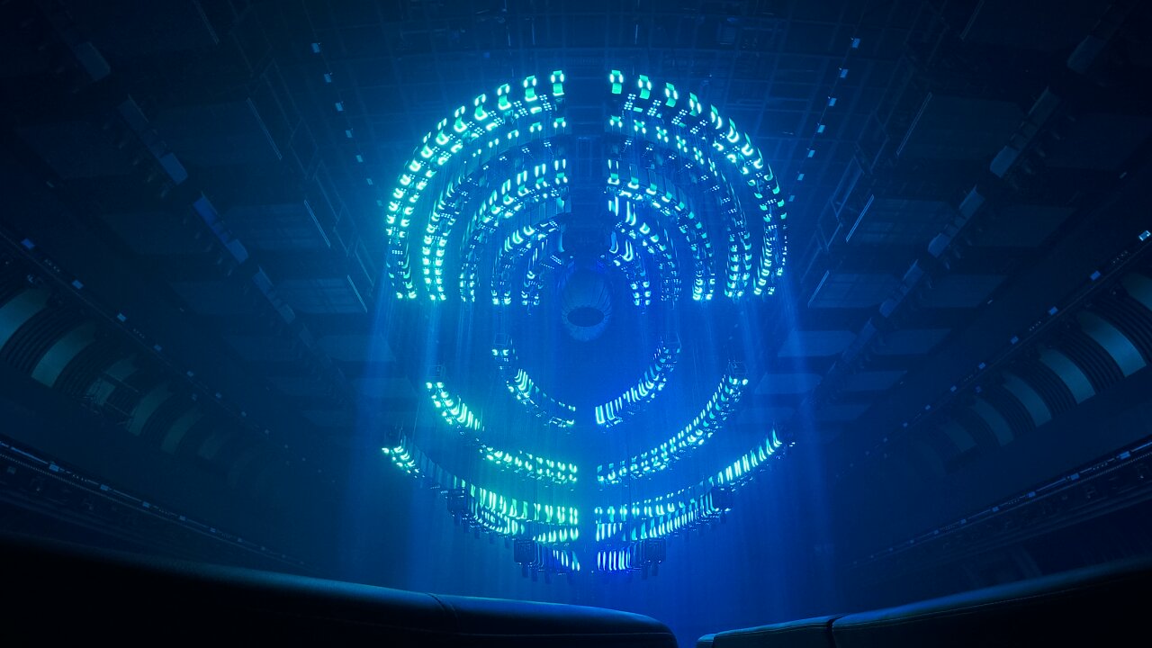 light show at NOYA night club